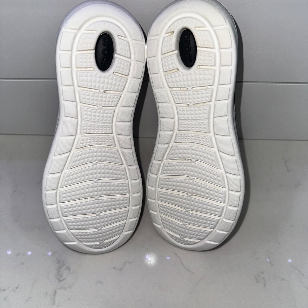 NWOT Crocs LiteRide Pacer Sneakers - Picture 3 of 4